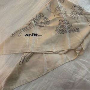 Aenēis Silk Scarf Nostalgia Flower Print Cream Black